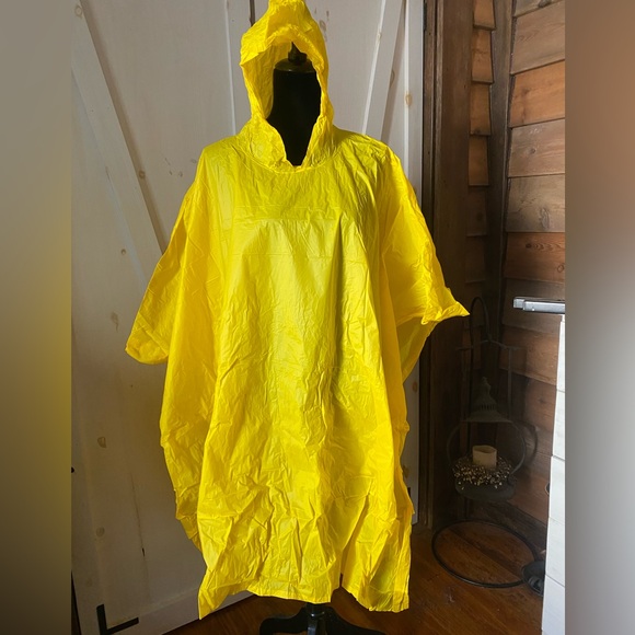 Disney Mickey Mouse Rain Poncho - Picture 1 of 4